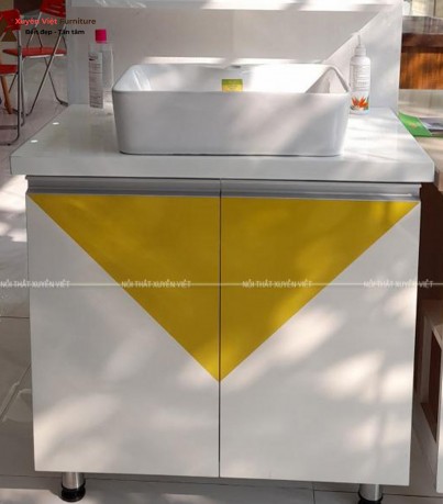 Tủ lavabo đẹp bằng nhựa tông vàng LBK1016S