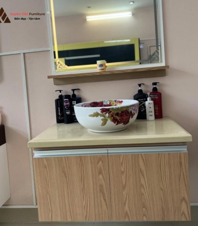 Tủ lavabo treo tường phủ laminate tông nâu sáng có sẵn LBK4013